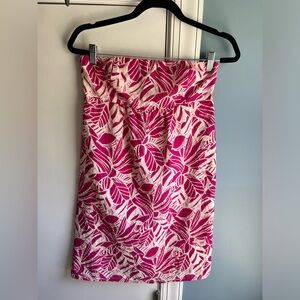 Gorgeous strapless dress…perfect for the warm days!! Sz 6
